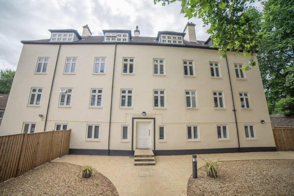 Champion Court Two Bedroom Flat Bristol Buitenkant foto